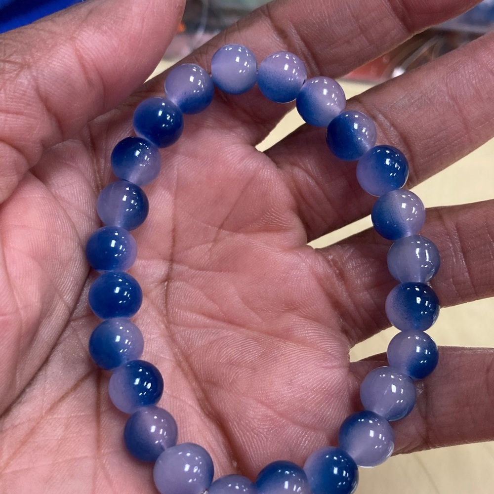 Chic Gradient Blue Beaded Bracelet